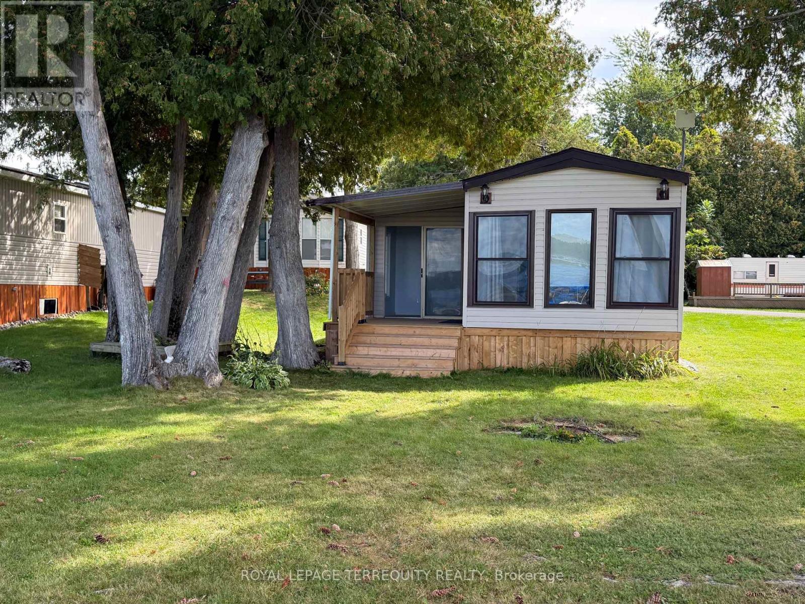 17 SUNSET, selwyn, Ontario