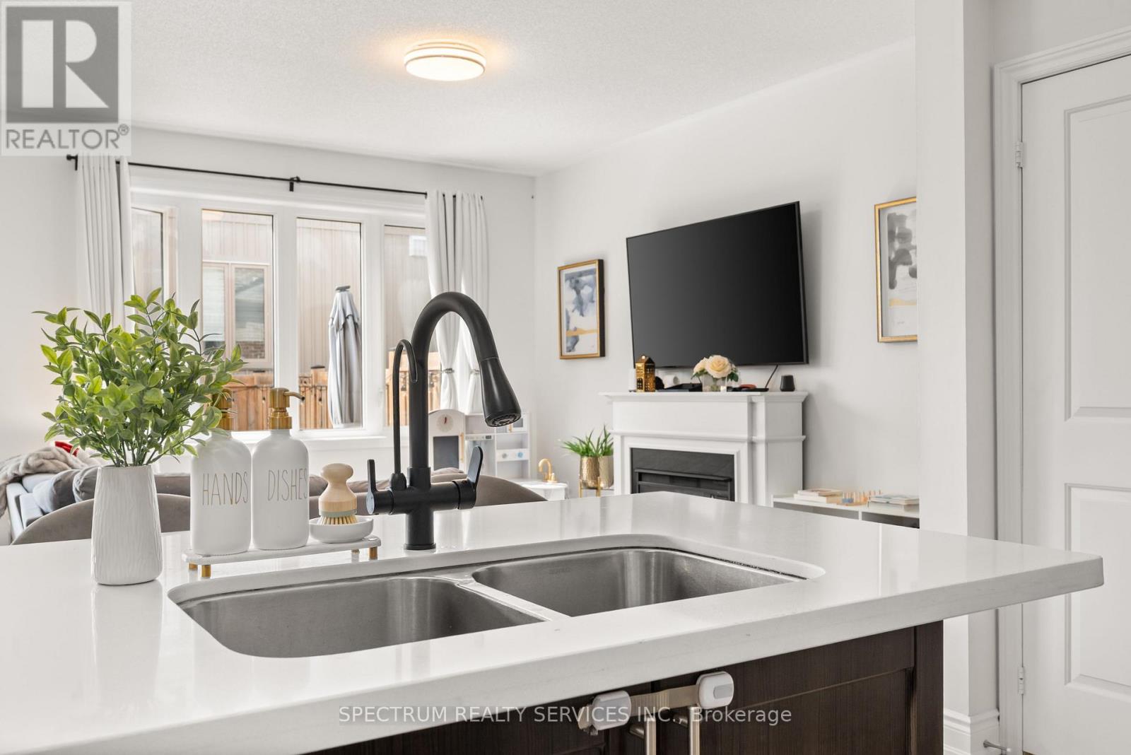 32 Horizon Avenue, Cavan Monaghan (Millbrook Village), Ontario  L0A 1G0 - Photo 11 - X13793566