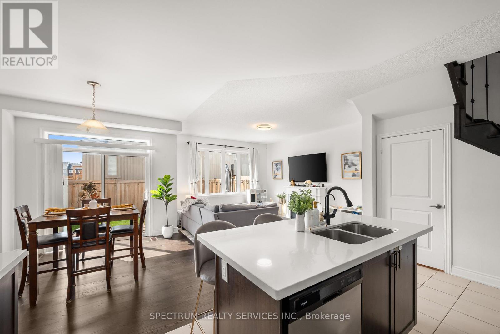 32 Horizon Avenue, Cavan Monaghan (Millbrook Village), Ontario  L0A 1G0 - Photo 13 - X13793566