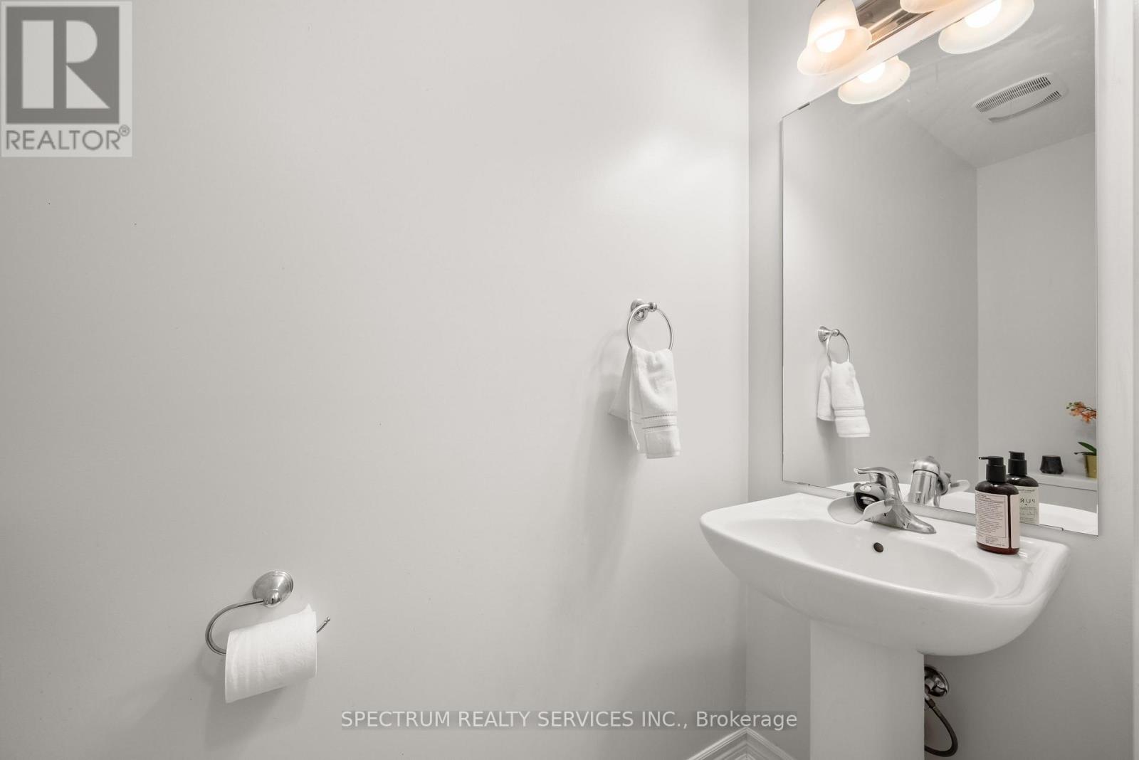 32 Horizon Avenue, Cavan Monaghan (Millbrook Village), Ontario  L0A 1G0 - Photo 6 - X13793566