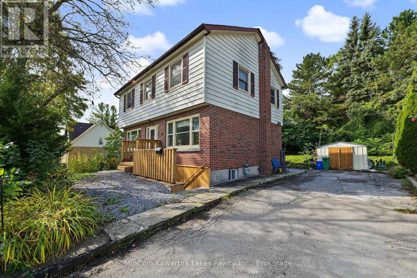 71 Greenhill Drive, Peterborough (Otonabee Ward 1), Ontario  K9J 6E2 - Photo 2 - X13795300