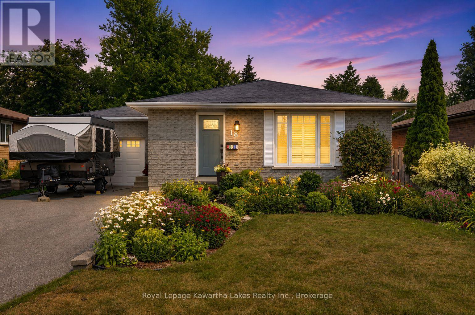 18 MADILL CRESCENT, kawartha lakes (lindsay), Ontario