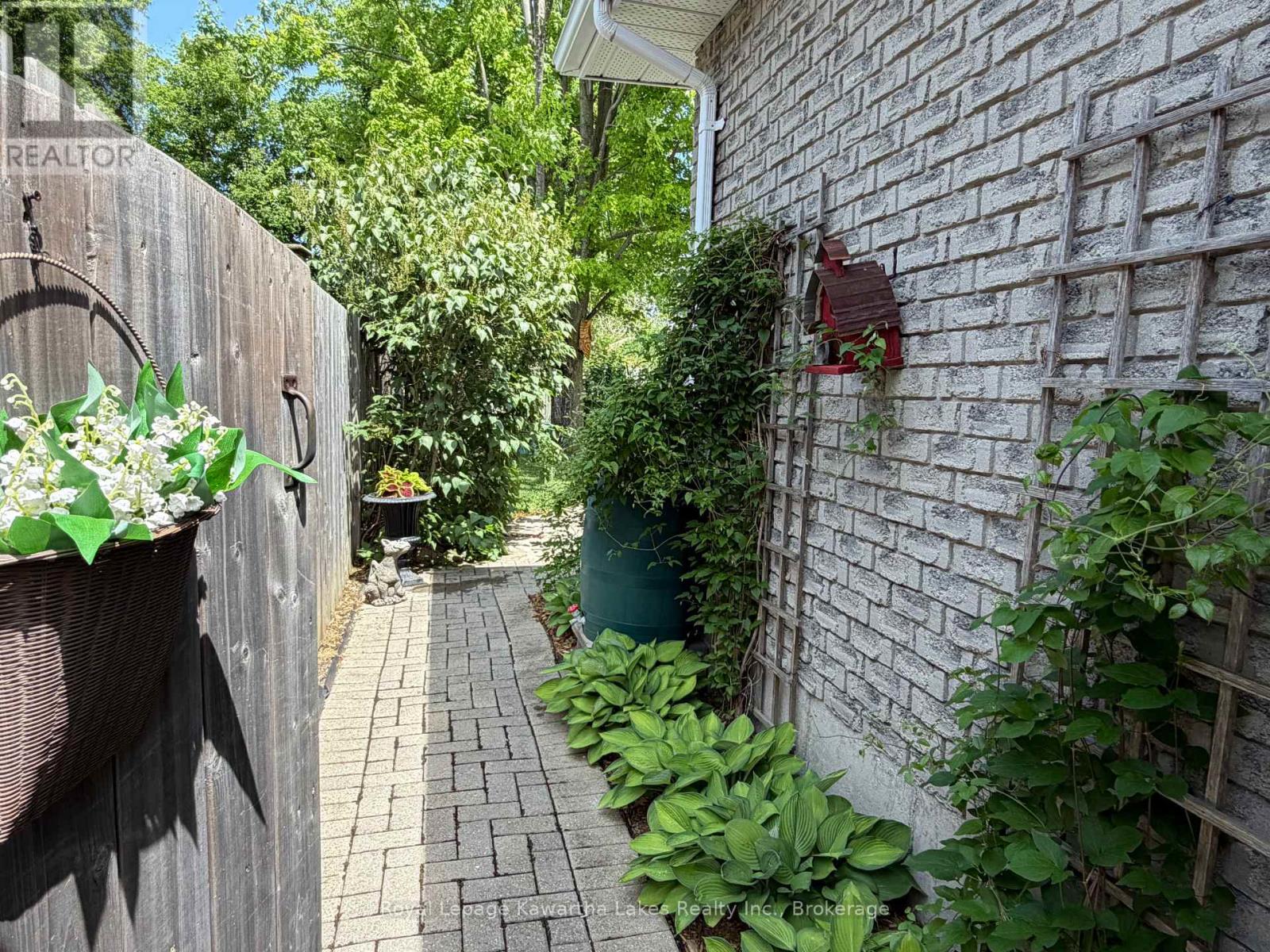 18 Madill Crescent, Kawartha Lakes (Lindsay), Ontario  K9V 5W8 - Photo 34 - X13795474