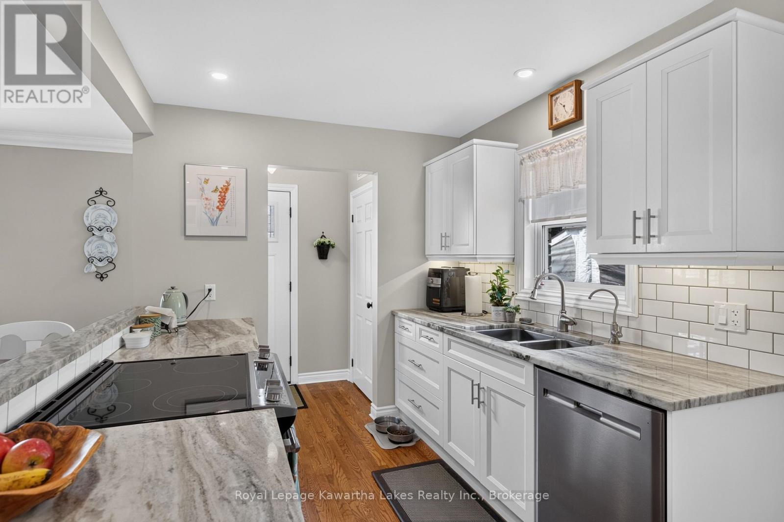 18 Madill Crescent, Kawartha Lakes (Lindsay), Ontario  K9V 5W8 - Photo 6 - X13795474