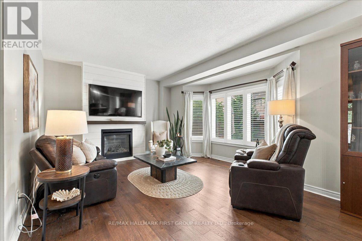 14 Belsey Lane, Clarington (Newcastle), Ontario  L1B 0B3 - Photo 4 - E13795838