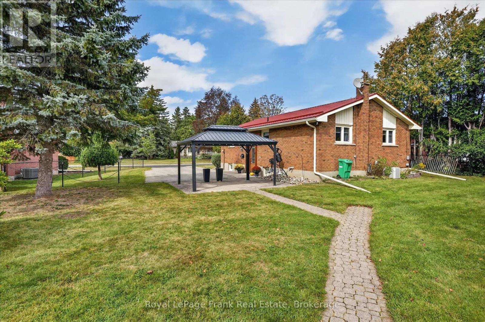 948 St Pauls Street, Peterborough (Northcrest Ward 5), Ontario  K9H 6J6 - Photo 30 - X13796704