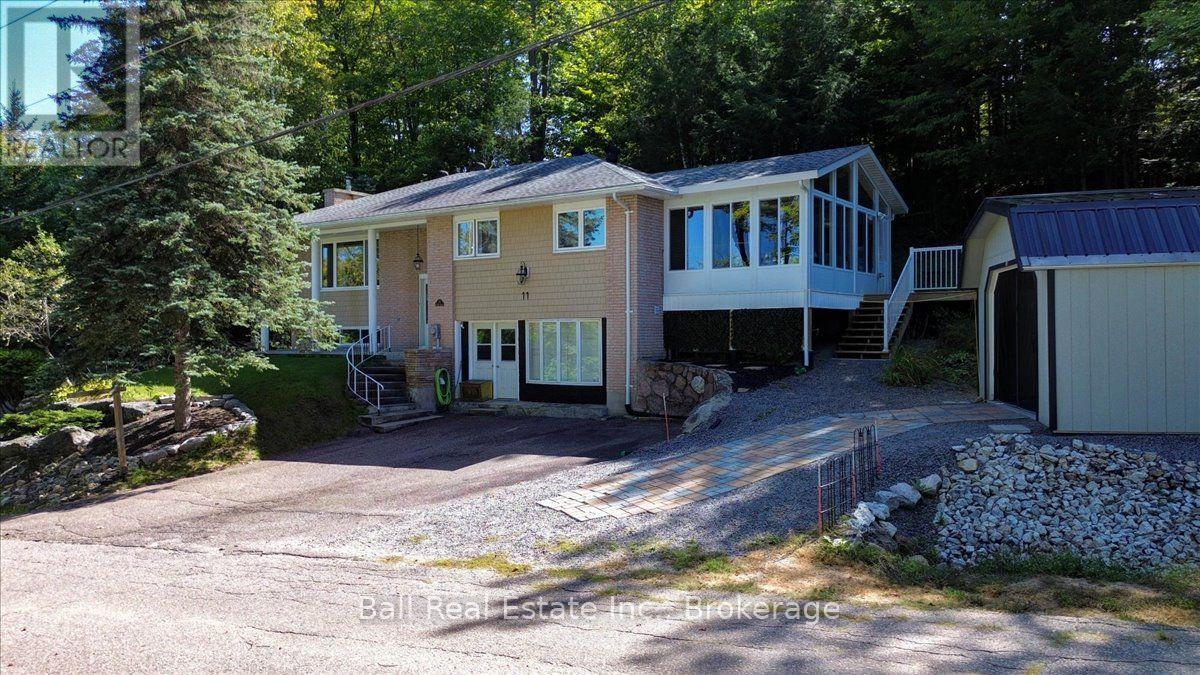 11 RIDGE ROAD, bancroft (bancroft ward), Ontario