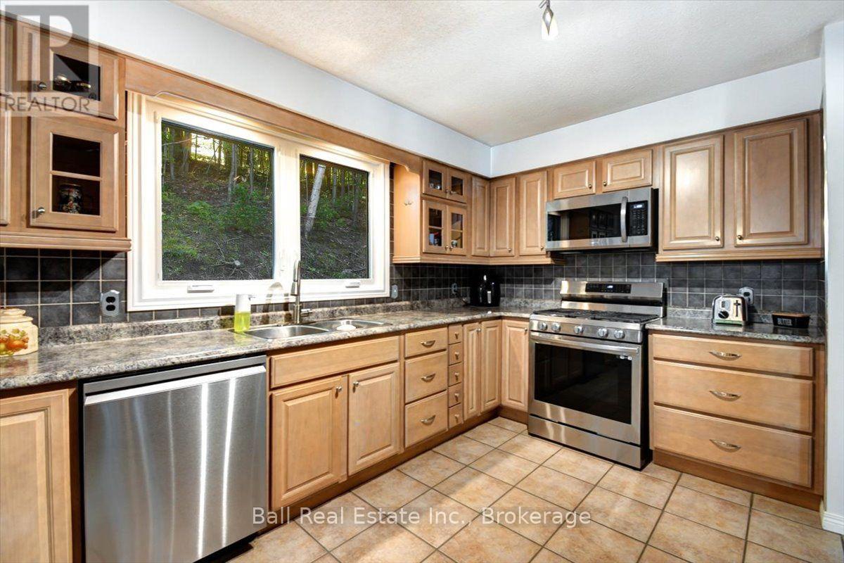 11 Ridge Road, Bancroft (Bancroft Ward), Ontario  K0L 1C0 - Photo 12 - X13796844
