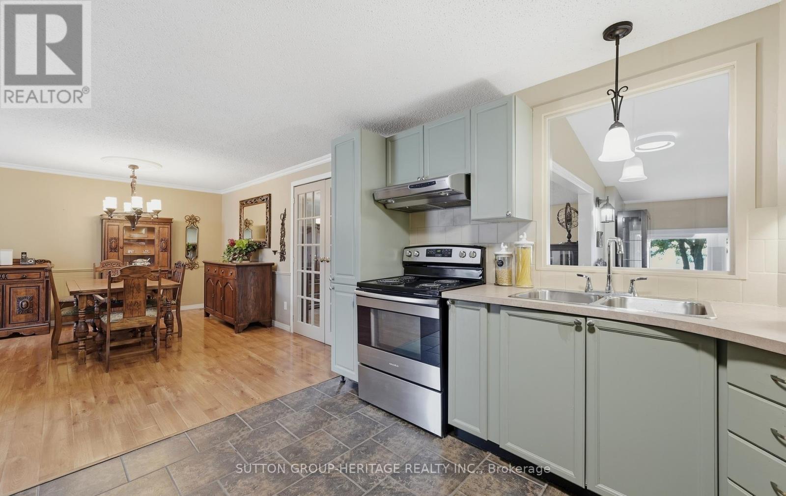 89 Bluffs Road, Clarington (Newcastle), Ontario  L1B 1B9 - Photo 11 - E13796954