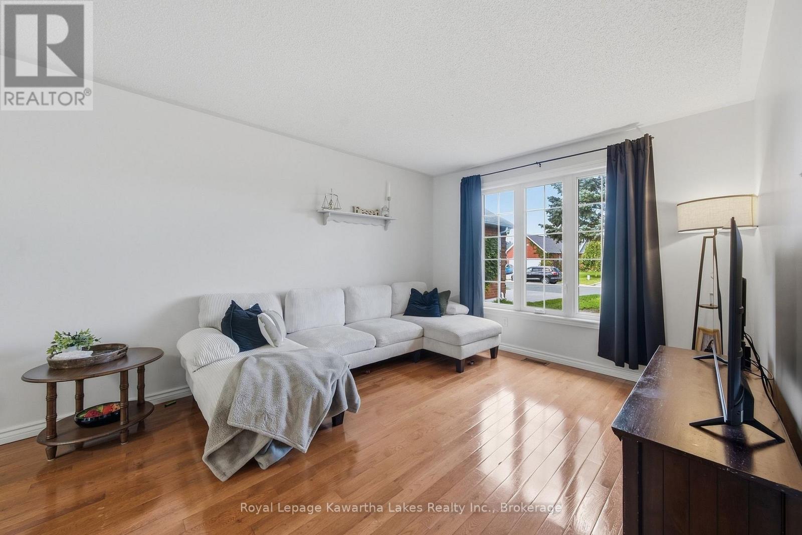1220 Wildlark Drive, Peterborough (Monaghan Ward 2), Ontario  K9K 2J7 - Photo 12 - X13797816
