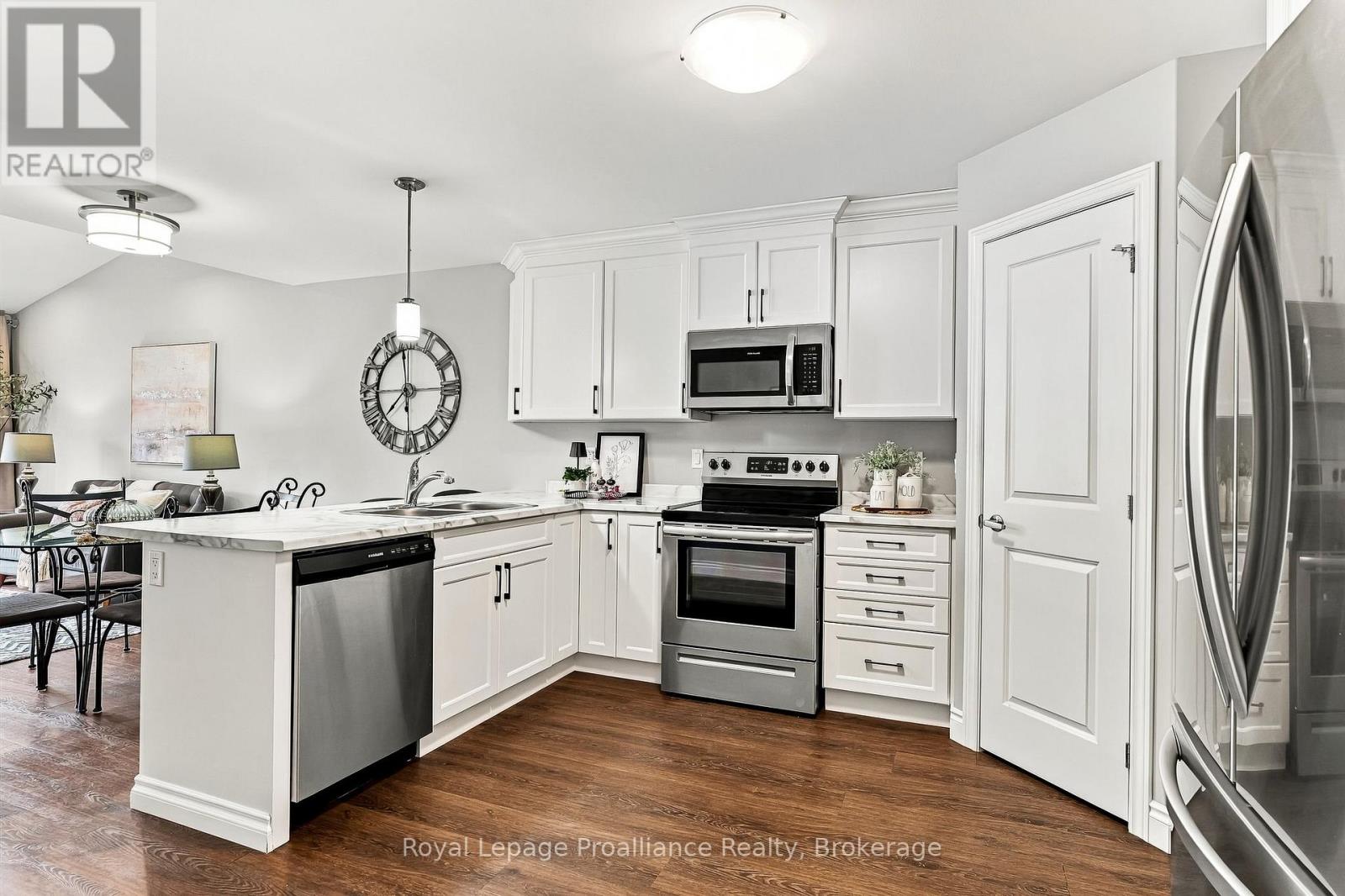 8 Ferris Court, Trent Hills (Campbellford), Ontario  K0L 1L0 - Photo 6 - X13797904