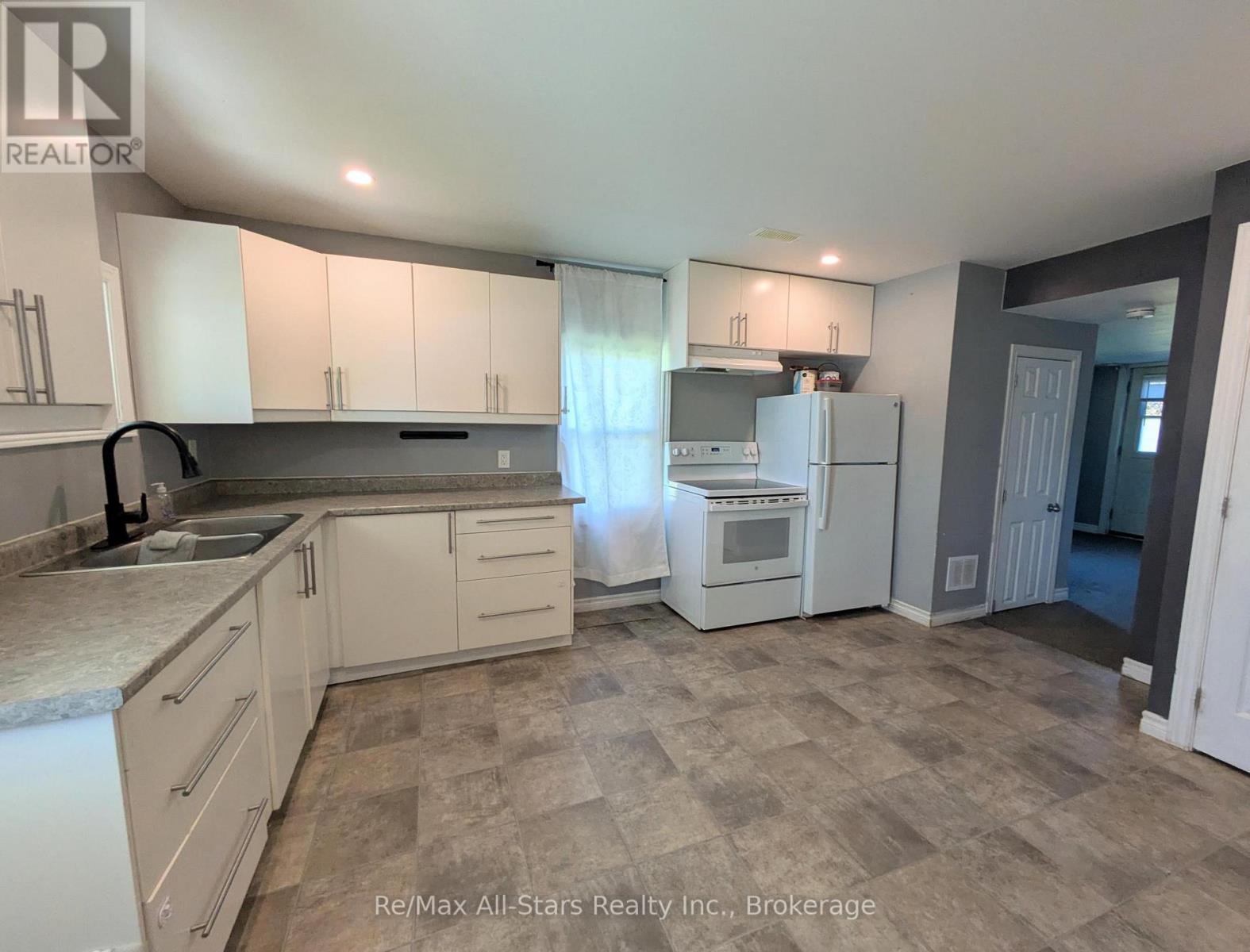 5-7 Weldon Road, Kawartha Lakes (Lindsay), Ontario  K9V 4R6 - Photo 7 - X13798340