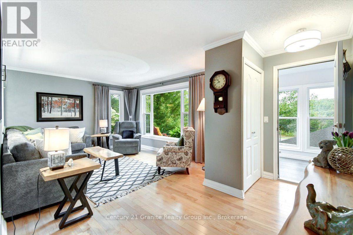 5 Forest Hill Road, Bancroft (Bancroft Ward), Ontario  K0L 1C0 - Photo 17 - X13798454