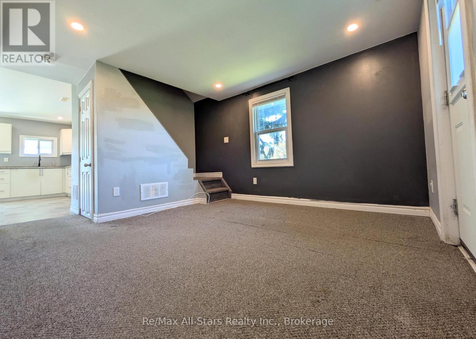 7-5 Weldon Road, Kawartha Lakes (Lindsay), Ontario  K9V 4R6 - Photo 12 - X13798500