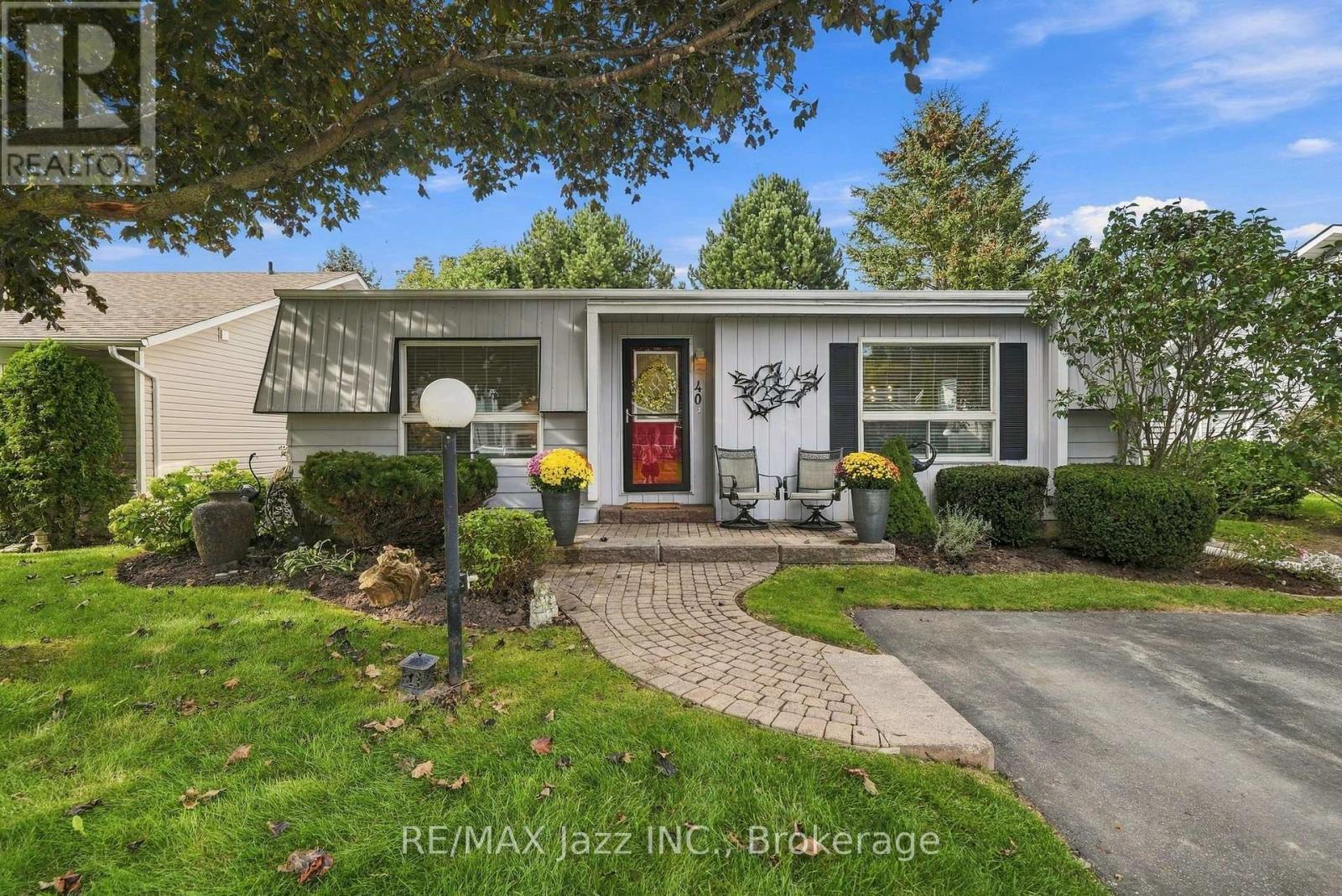 40 Wilmot Trail, Clarington (Bowmanville), Ontario  L1B 1B8 - Photo 2 - E13799260