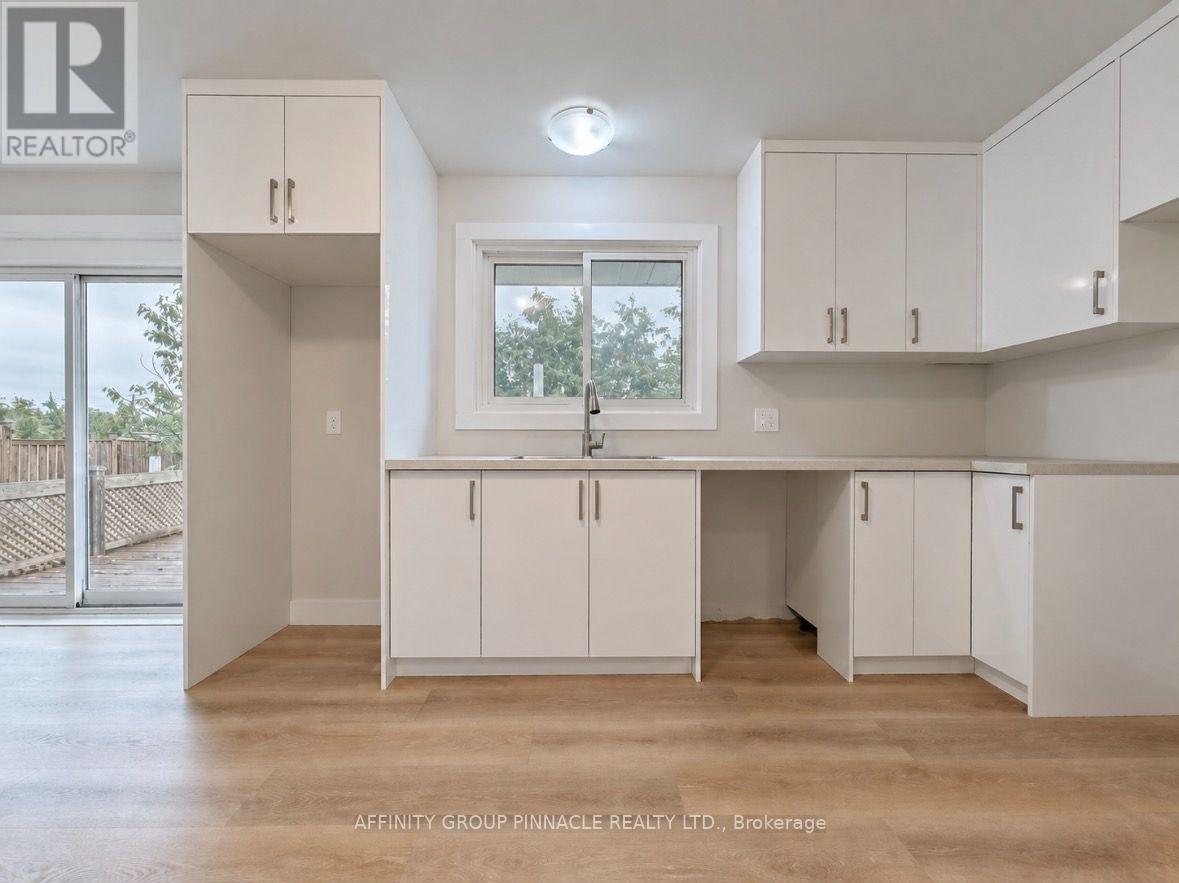 92 St Patrick Street, Kawartha Lakes (Lindsay), Ontario  K9V 1R6 - Photo 12 - X13799020