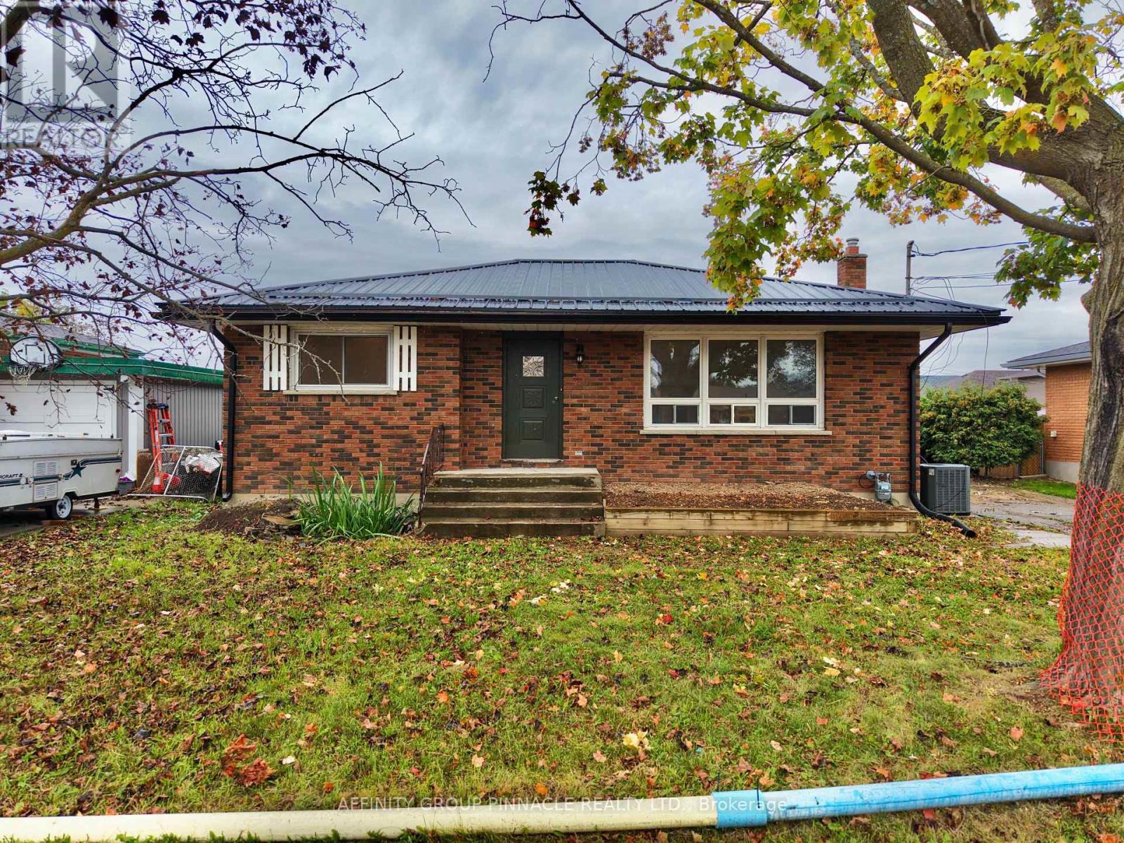 92 St Patrick Street, Kawartha Lakes (Lindsay), Ontario  K9V 1R6 - Photo 3 - X13799020