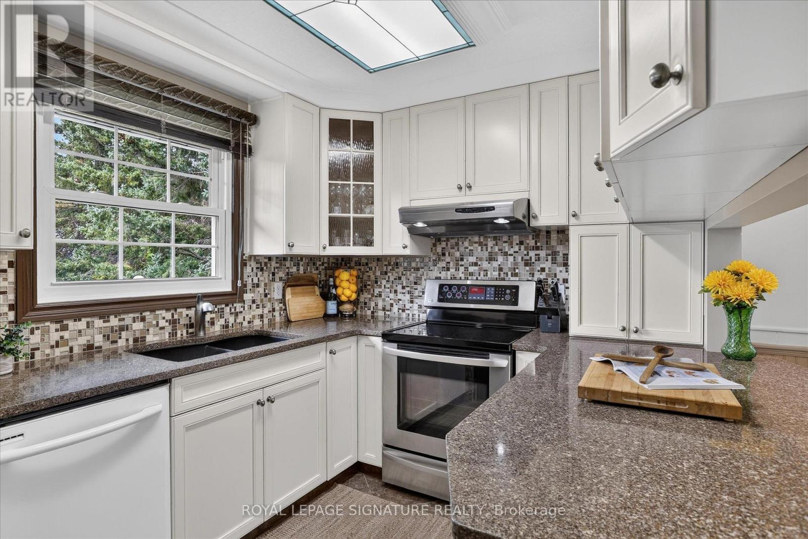 16 Lawrence Street S, Kawartha Lakes (Emily), Ontario  K9J 6X3 - Photo 11 - X13799374