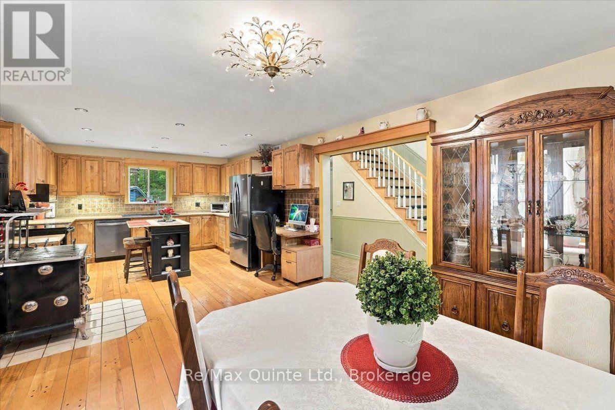 578 Old Apsley Road, North Kawartha, Ontario  K0L 1A0 - Photo 12 - X13800786