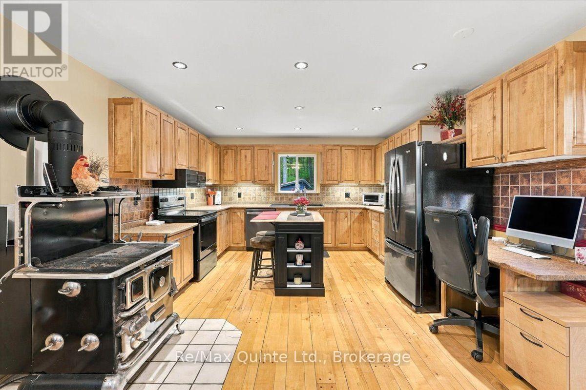 578 Old Apsley Road, North Kawartha, Ontario  K0L 1A0 - Photo 9 - X13800786