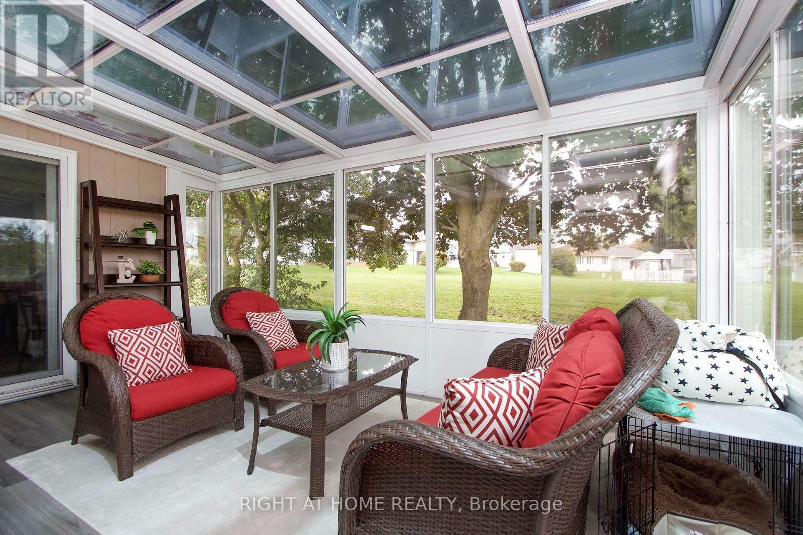 13 Cornerbrook Court, Clarington (Newcastle), Ontario  L1B 1B7 - Photo 21 - E13800880