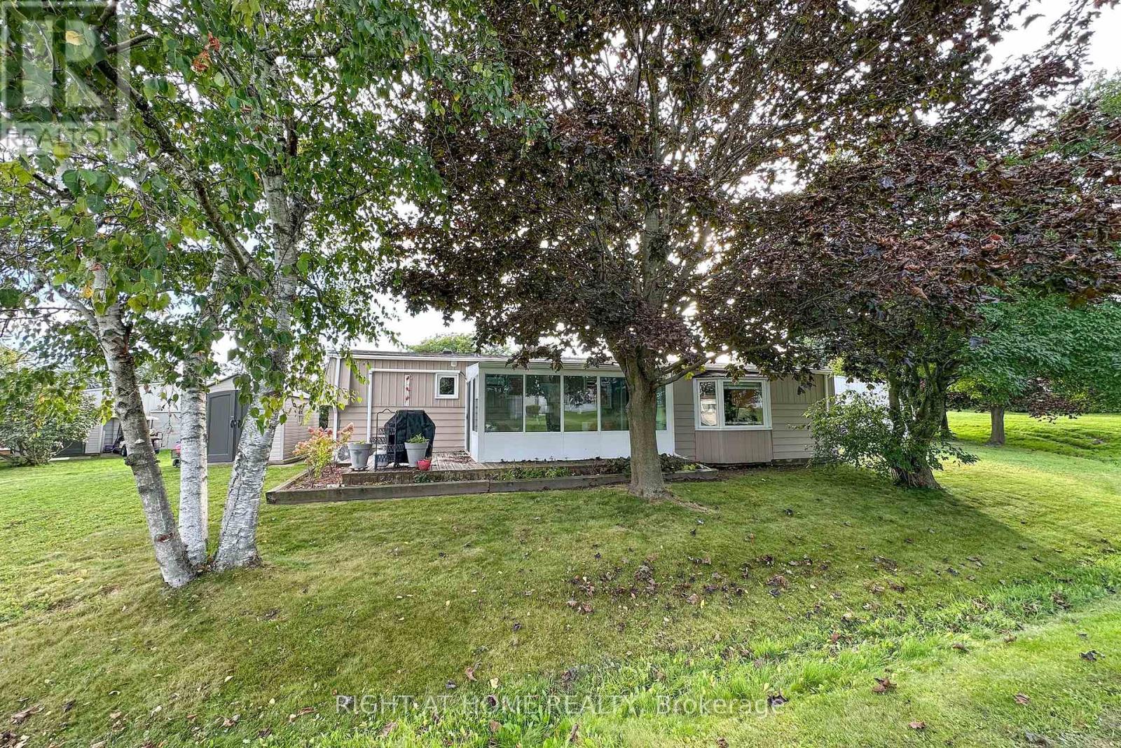 13 Cornerbrook Court, Clarington (Newcastle), Ontario  L1B 1B7 - Photo 28 - E13800880