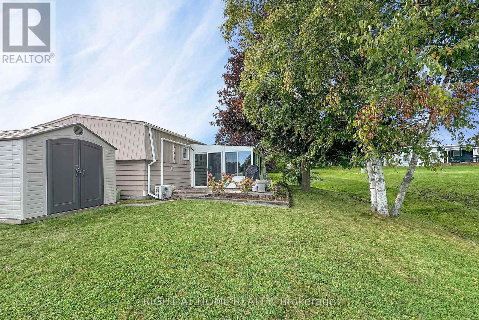 13 Cornerbrook Court, Clarington (Newcastle), Ontario  L1B 1B7 - Photo 31 - E13800880