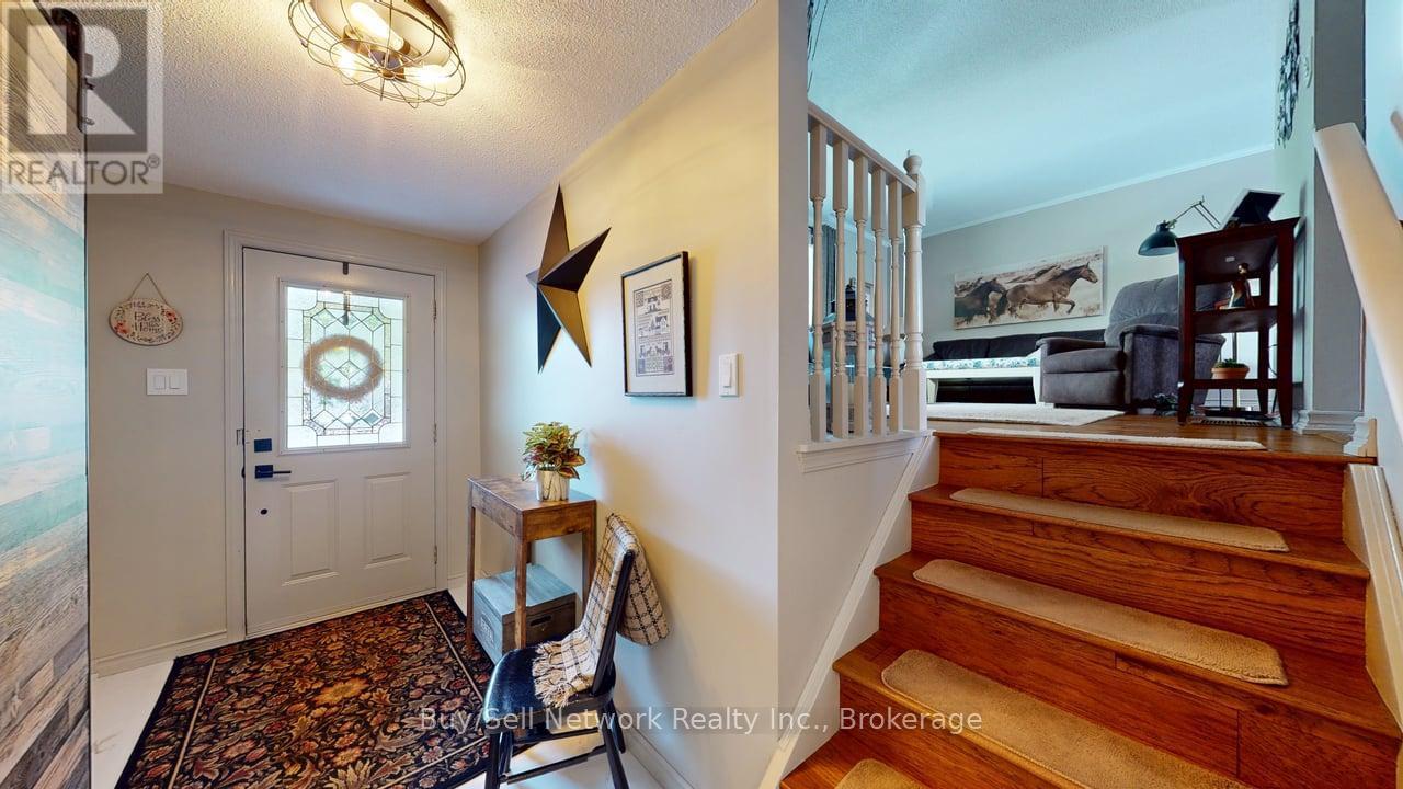 2255 Denure Drive, Peterborough (Monaghan Ward 2), Ontario  K9K 2G3 - Photo 3 - X13800972