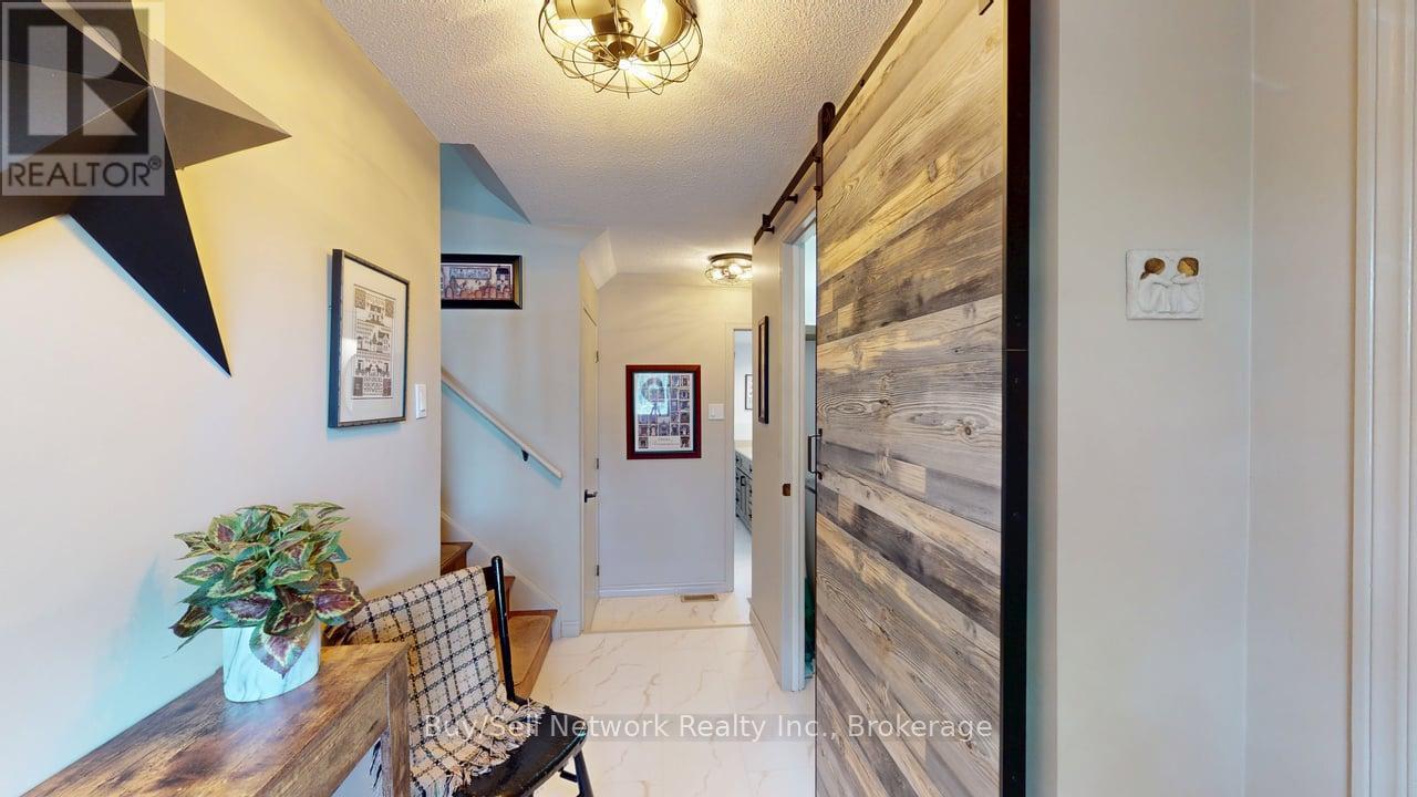 2255 Denure Drive, Peterborough (Monaghan Ward 2), Ontario  K9K 2G3 - Photo 4 - X13800972