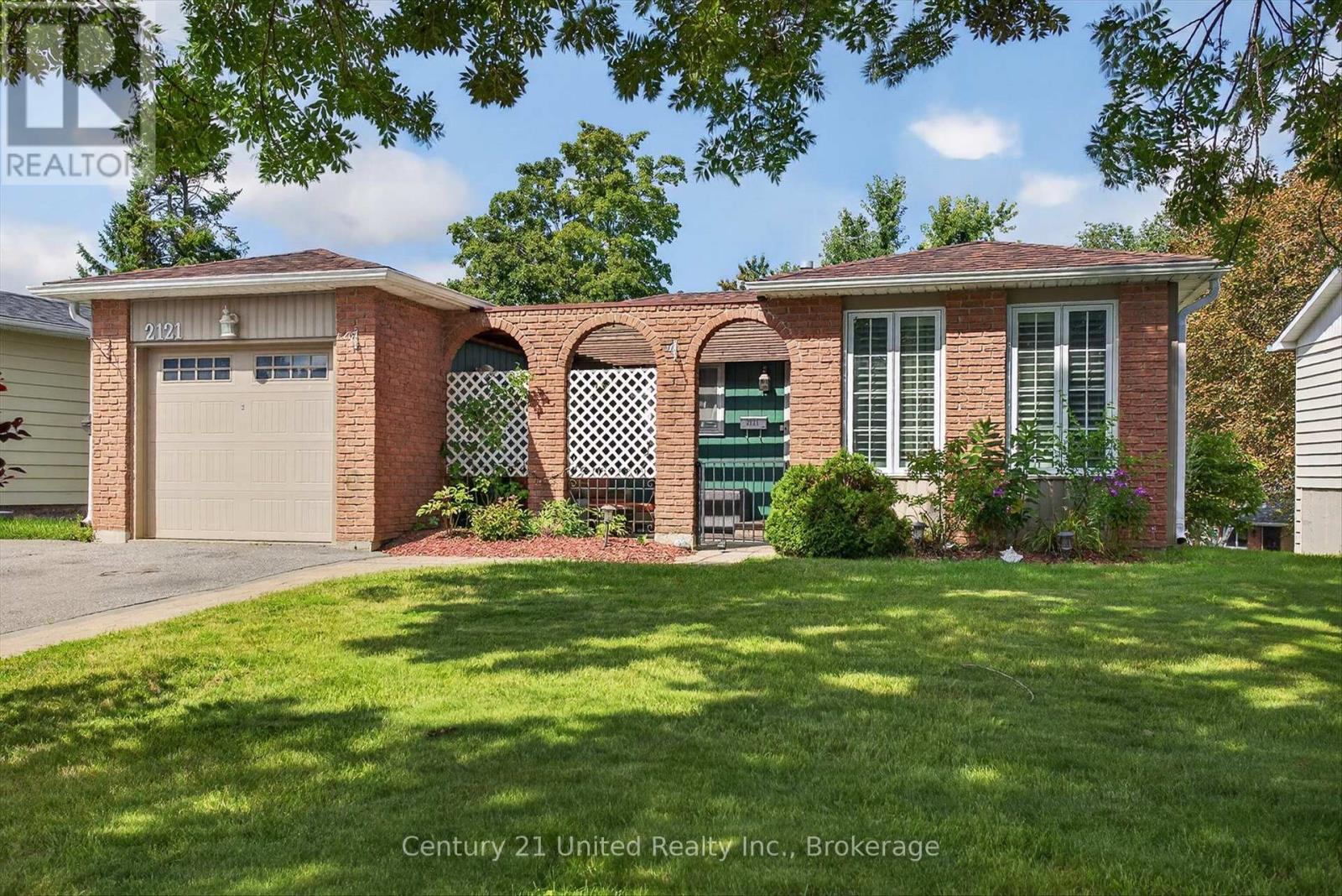 2121 Meadowview Road, Peterborough (Ashburnham Ward 4), Ontario  K9L 1S5 - Photo 2 - X13801106