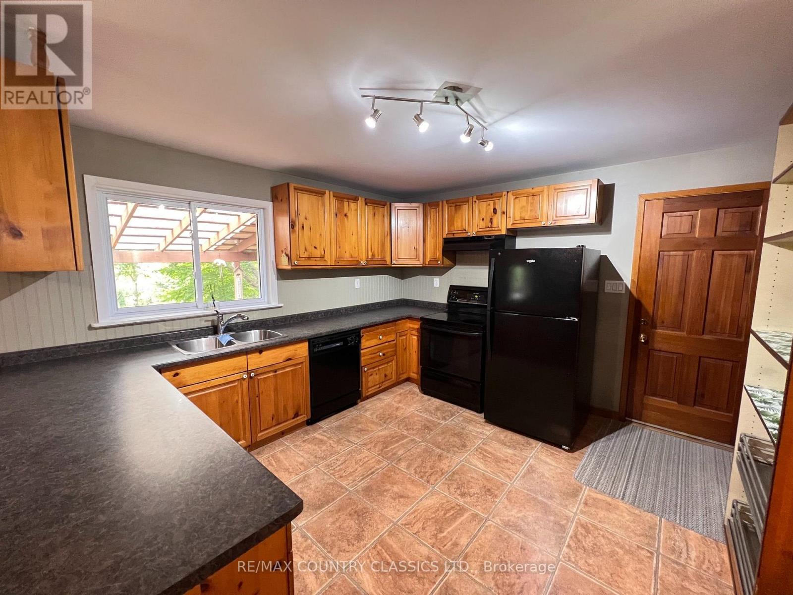 24 Firehall Lane, Hastings Highlands (Herschel Ward), Ontario  K0L 1C0 - Photo 21 - X13801472