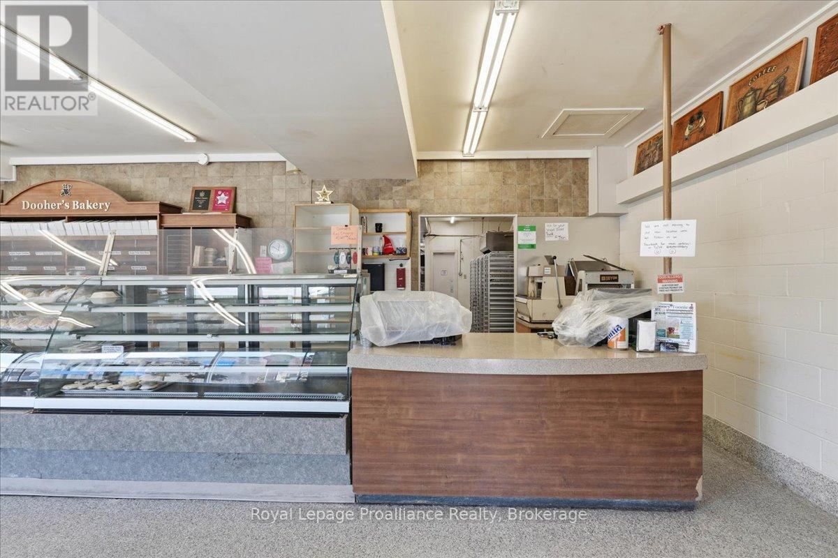 61 Bridge Street E, Trent Hills (Campbellford), Ontario  K0L 1L0 - Photo 10 - X13801826