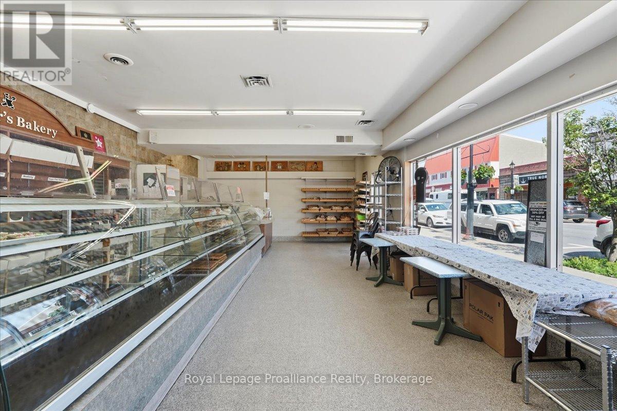 61 Bridge Street E, Trent Hills (Campbellford), Ontario  K0L 1L0 - Photo 17 - X13801826