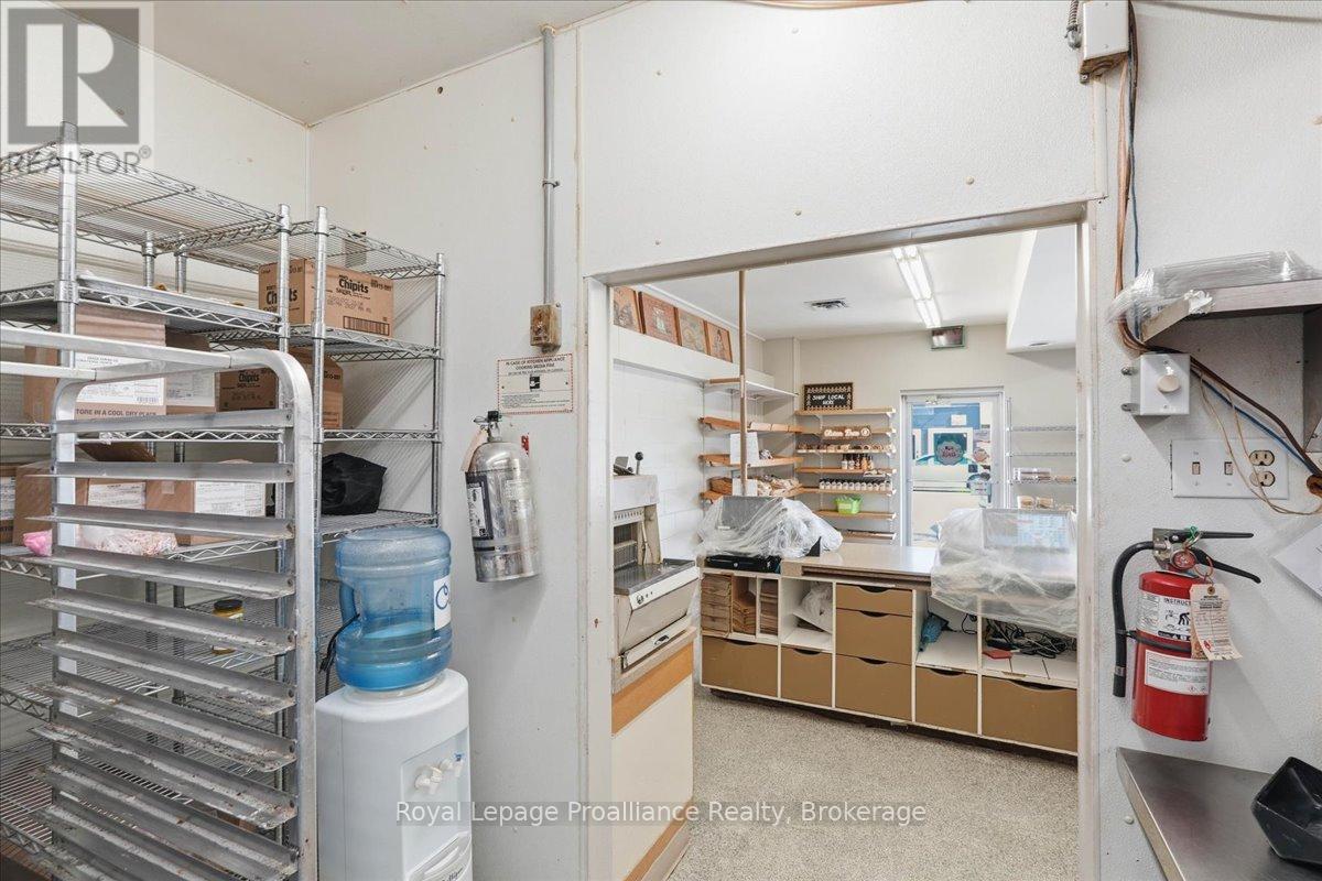 61 Bridge Street E, Trent Hills (Campbellford), Ontario  K0L 1L0 - Photo 20 - X13801826