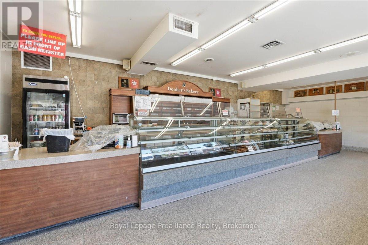 61 Bridge Street E, Trent Hills (Campbellford), Ontario  K0L 1L0 - Photo 8 - X13801826