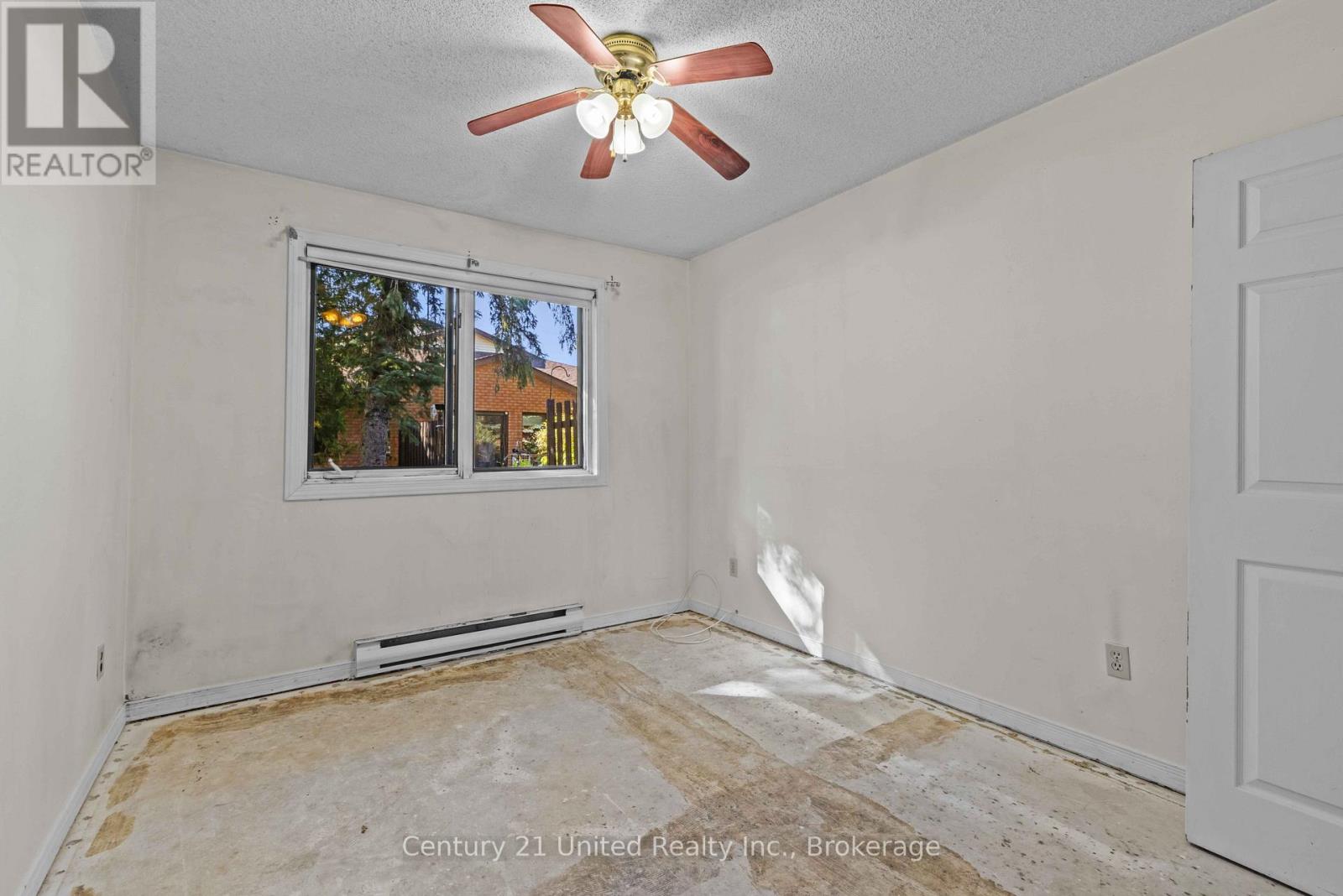 10 - 36 Champlain Crescent, Peterborough (Northcrest Ward 5), Ontario  K9L 1T1 - Photo 18 - X13802680