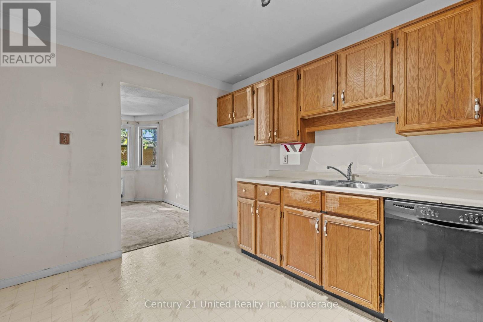 10 - 36 Champlain Crescent, Peterborough (Northcrest Ward 5), Ontario  K9L 1T1 - Photo 7 - X13802680
