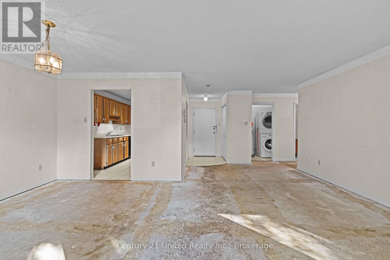 10 - 36 Champlain Crescent, Peterborough (Northcrest Ward 5), Ontario  K9L 1T1 - Photo 8 - X13802680