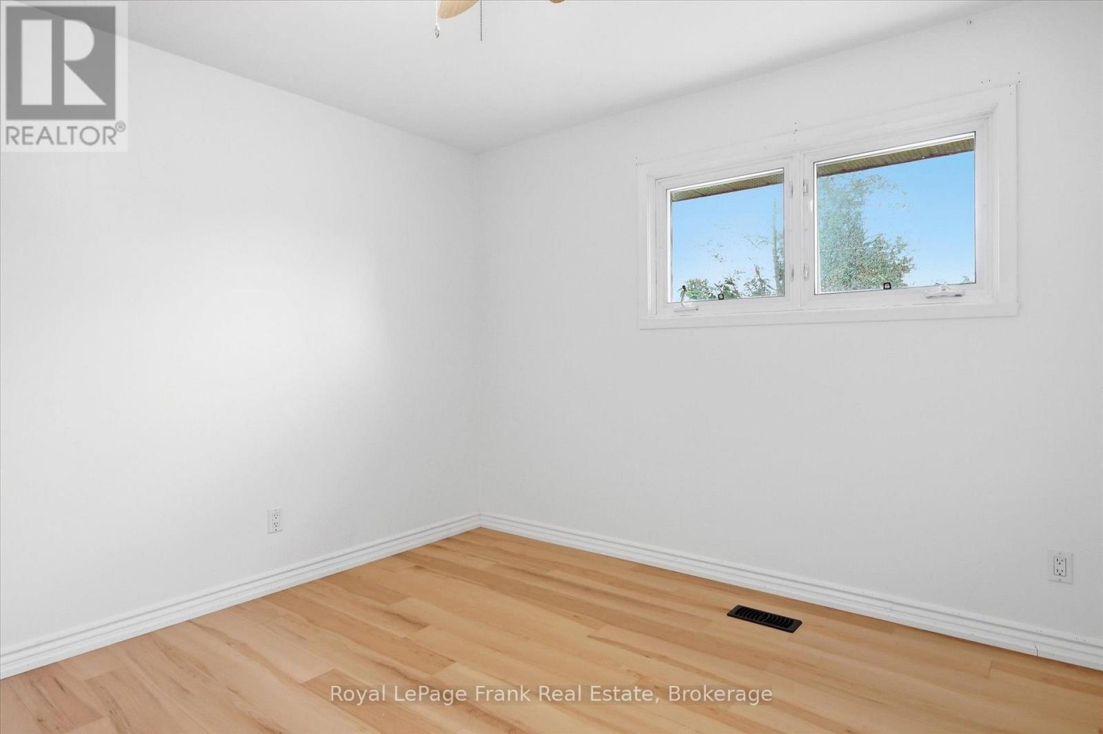 19 Daleview Avenue, Peterborough (Monaghan Ward 2), Ontario  K9J 1L6 - Photo 10 - X13802998