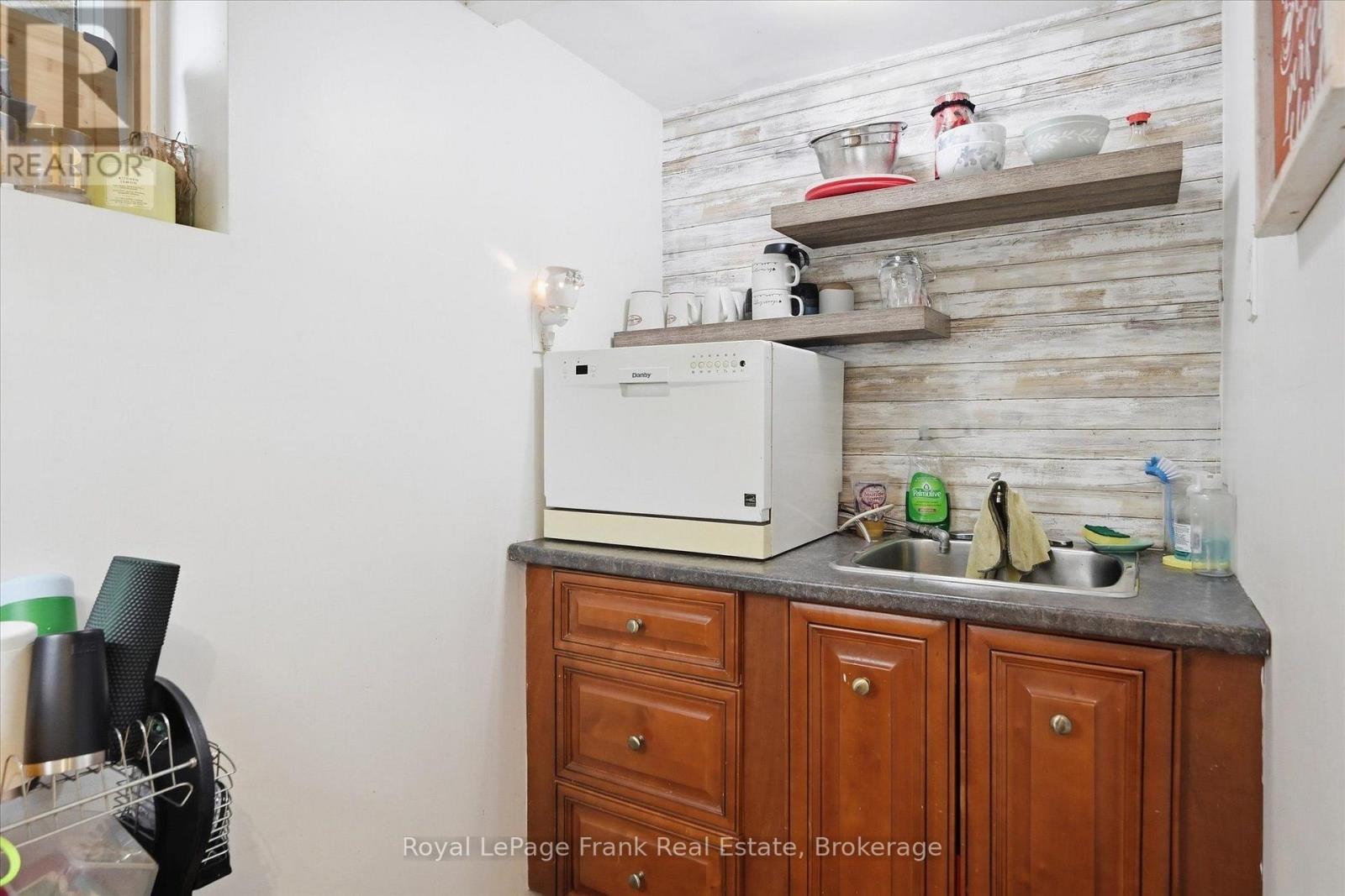 19 Daleview Avenue, Peterborough (Monaghan Ward 2), Ontario  K9J 1L6 - Photo 20 - X13802998