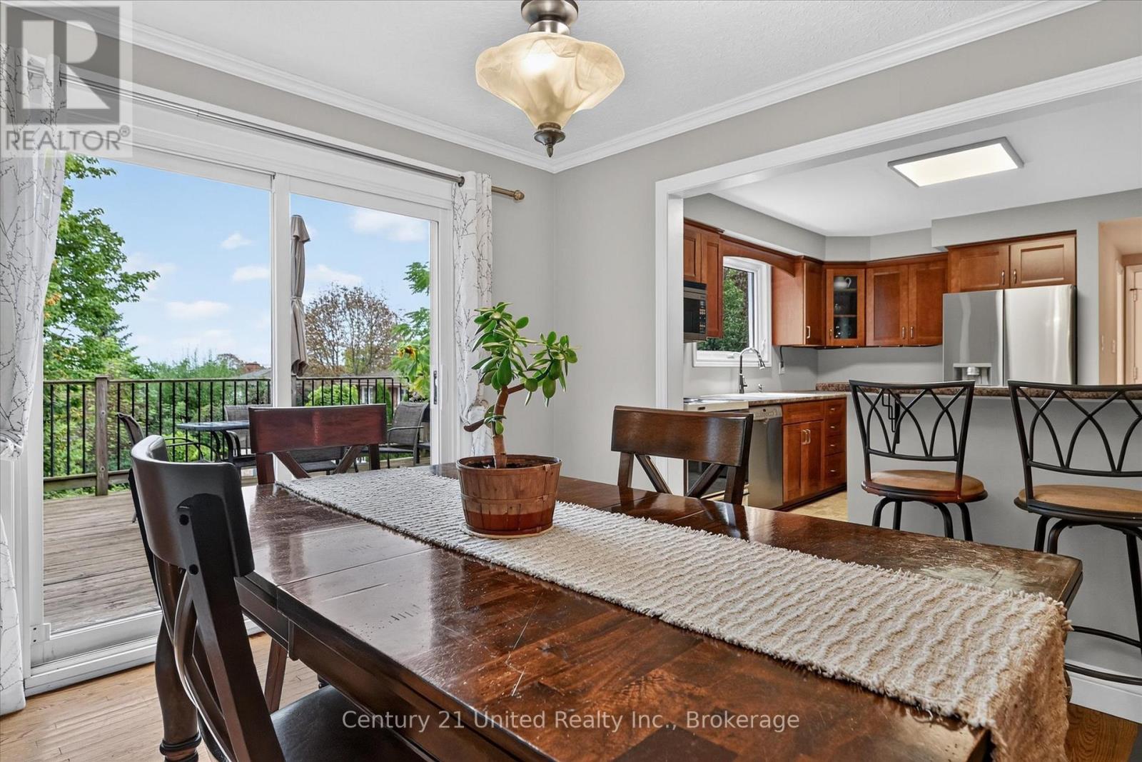 537 Montcalm Drive, Peterborough (Northcrest Ward 5), Ontario  K9H 6S9 - Photo 12 - X13803200