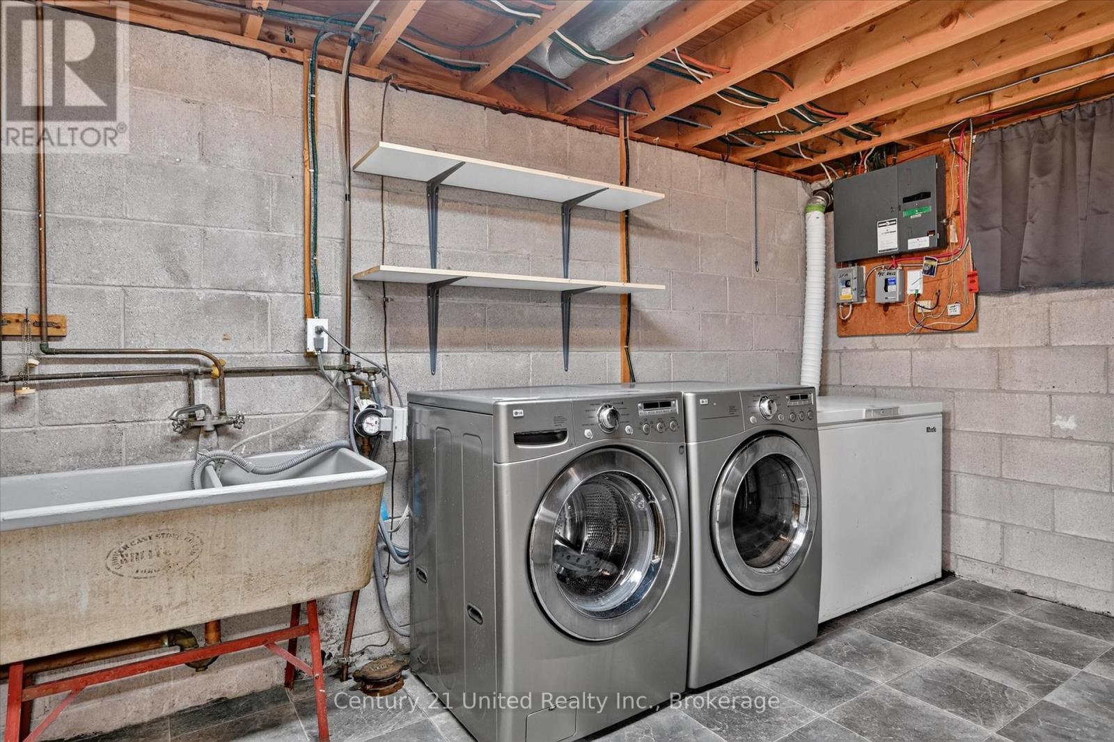 537 Montcalm Drive, Peterborough (Northcrest Ward 5), Ontario  K9H 6S9 - Photo 38 - X13803200