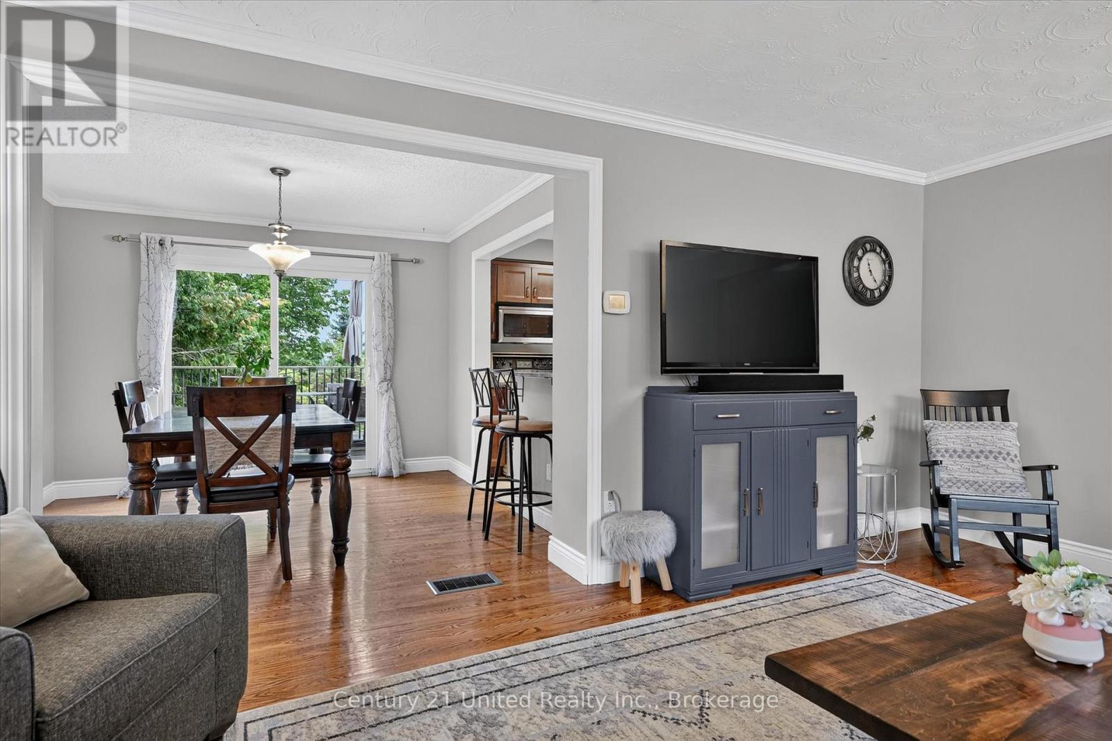 537 Montcalm Drive, Peterborough (Northcrest Ward 5), Ontario  K9H 6S9 - Photo 7 - X13803200