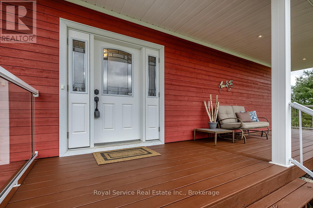 709 Carveth Drive, Cavan Monaghan (Cavan Twp), Ontario  L0A 1G0 - Photo 4 - X13803594
