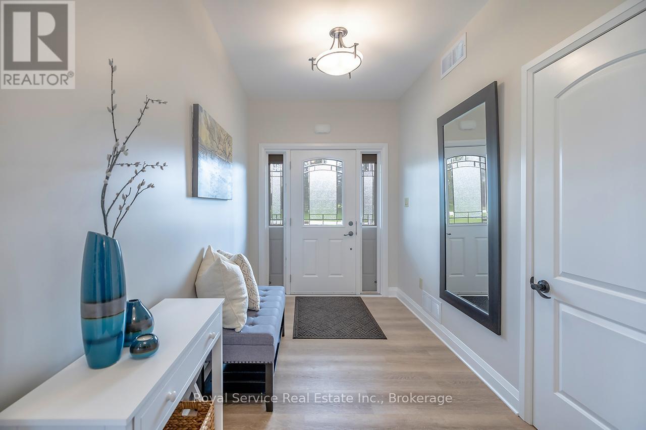 709 Carveth Drive, Cavan Monaghan (Cavan Twp), Ontario  L0A 1G0 - Photo 5 - X13803594