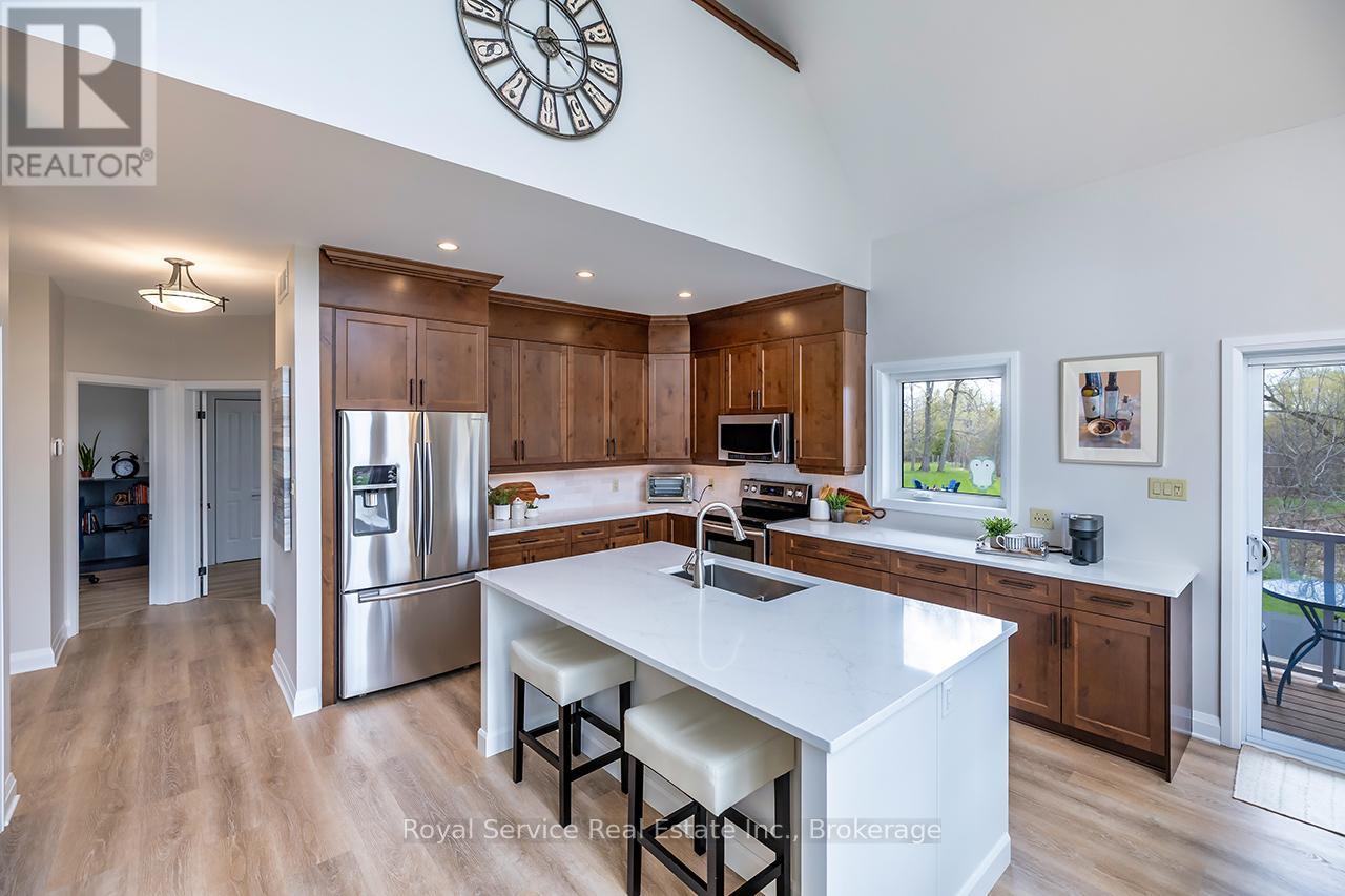 709 Carveth Drive, Cavan Monaghan (Cavan Twp), Ontario  L0A 1G0 - Photo 8 - X13803594