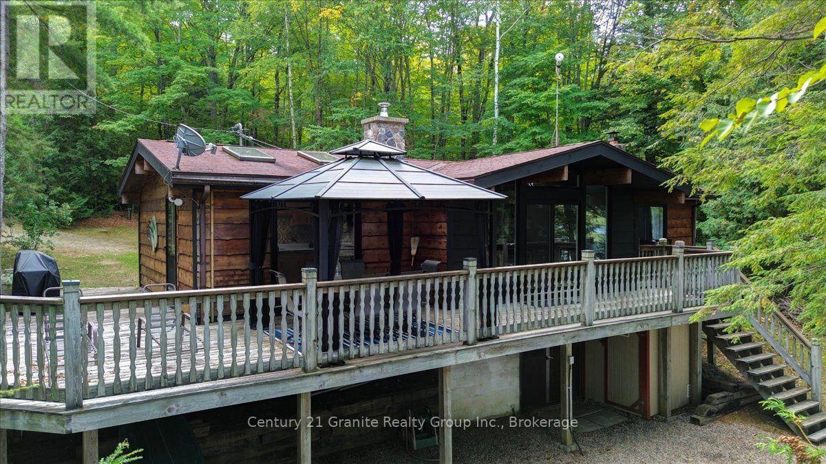 1827 MCGILLVRAY ROAD, highlands east (cardiff ward), Ontario