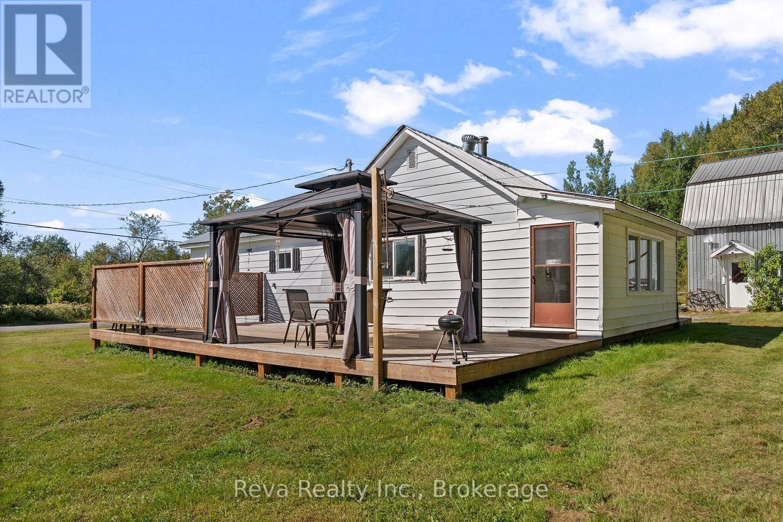 834 Hybla Road, Hastings Highlands (Monteagle Ward), Ontario  K0L 1C0 - Photo 4 - X13805086
