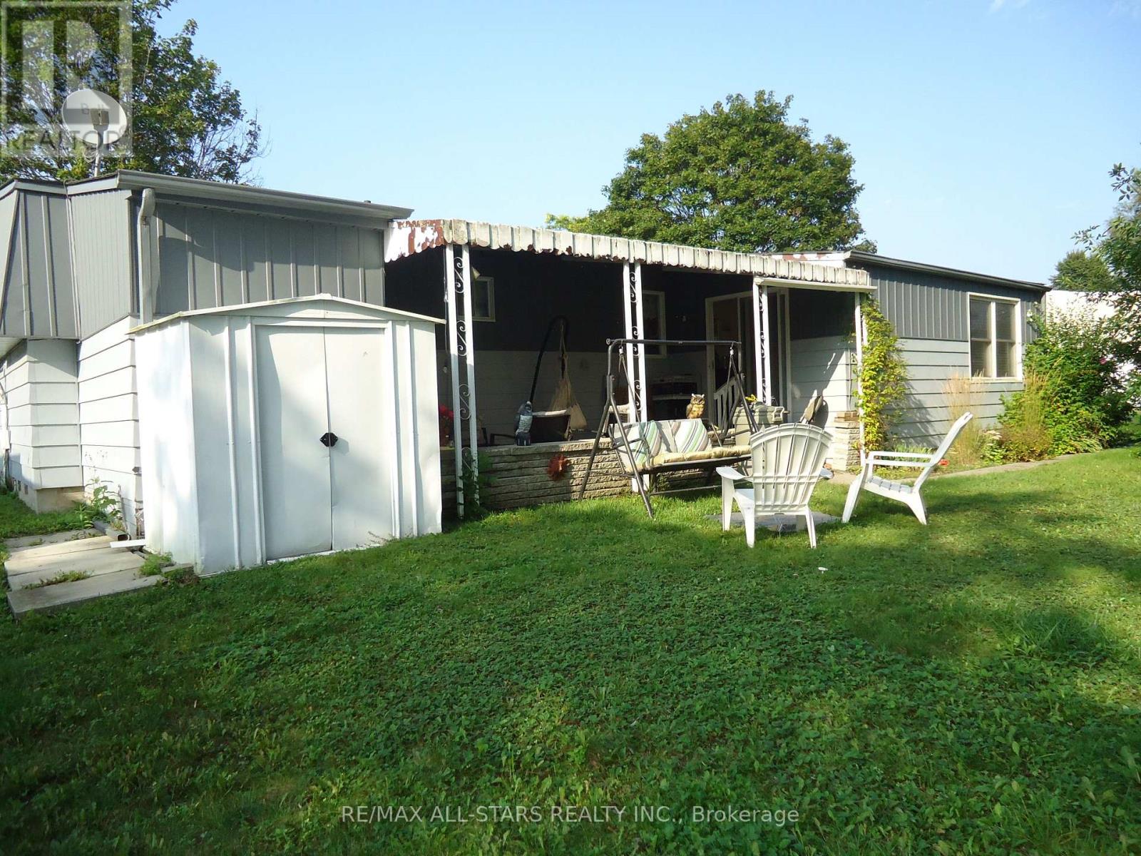17 Pineridge Court, Clarington (Newcastle), Ontario  L1B 1B9 - Photo 13 - E13805908
