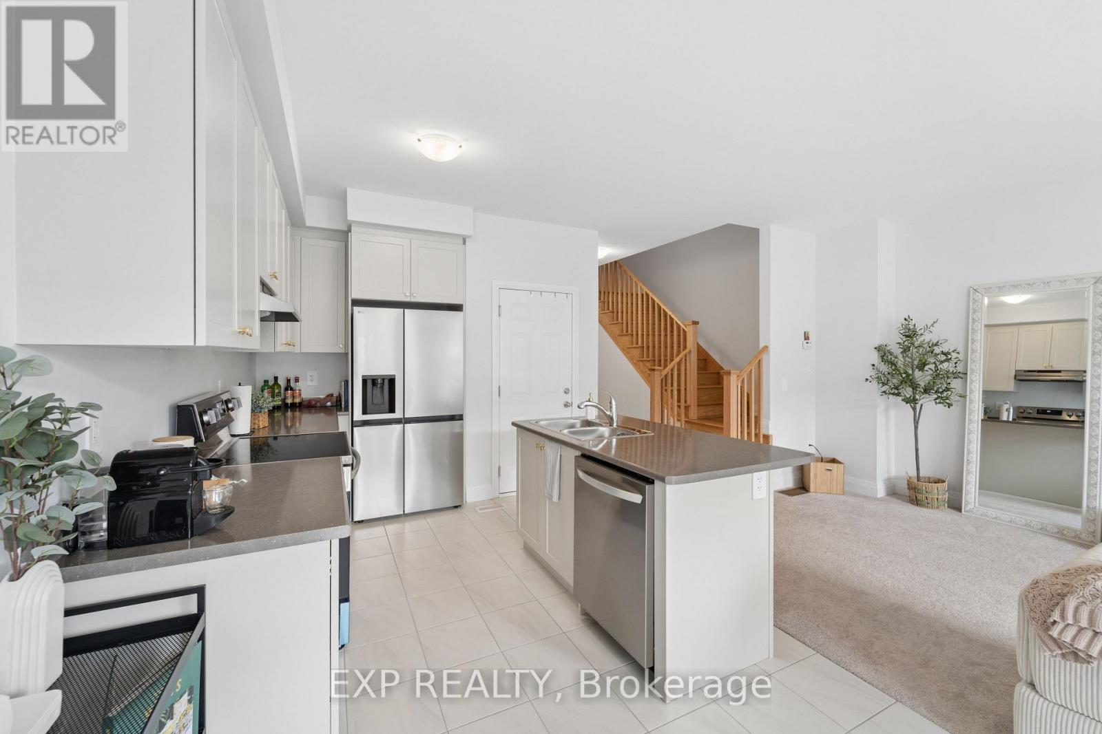 73 Butler Boulevard, Kawartha Lakes (Lindsay), Ontario  K9V 6A9 - Photo 5 - X13807060